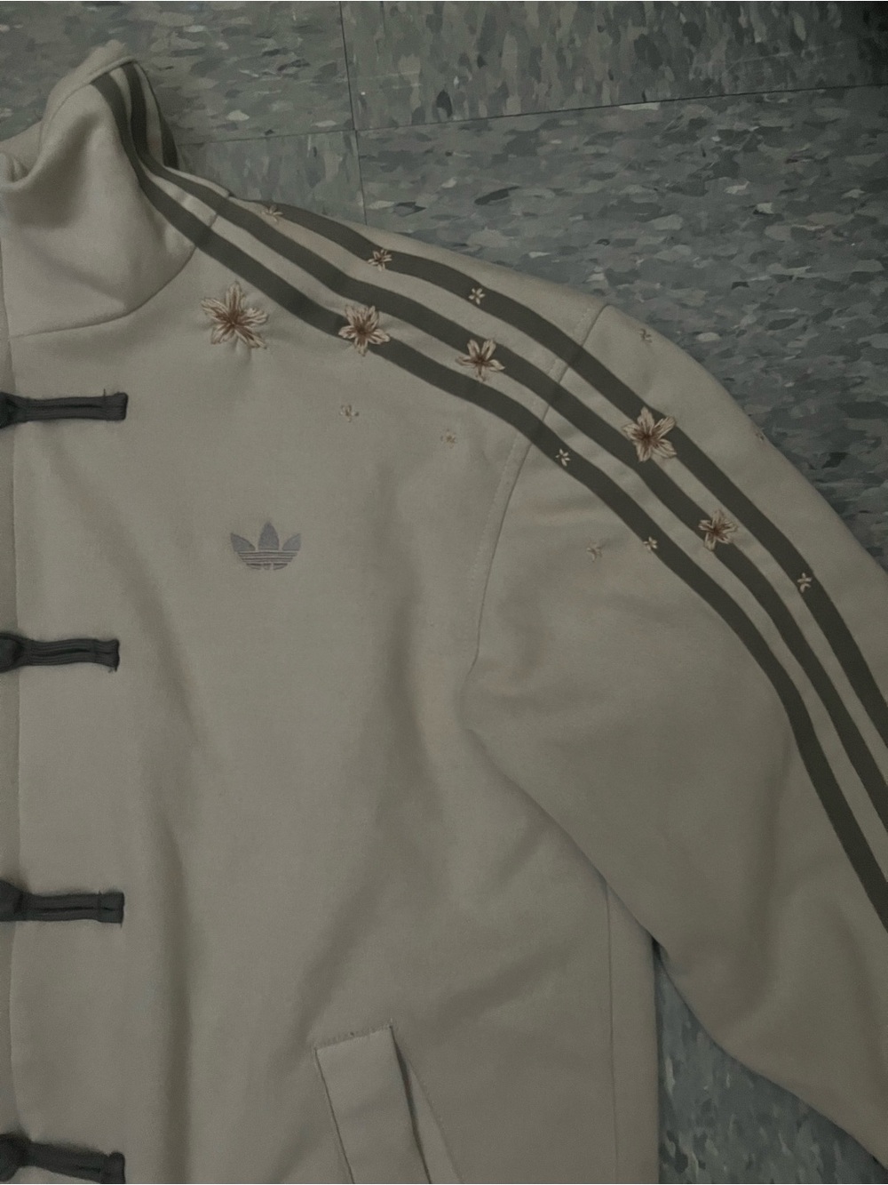 Adidas Chinese New Year Jacket color Beige with flower embroidery - Picture 2 of 3
